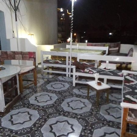 One Love Guesthouse & Restaurant Luksor Zewnętrze zdjęcie