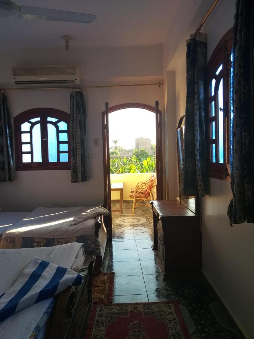 One Love Guesthouse & Restaurant Luksor Zewnętrze zdjęcie
