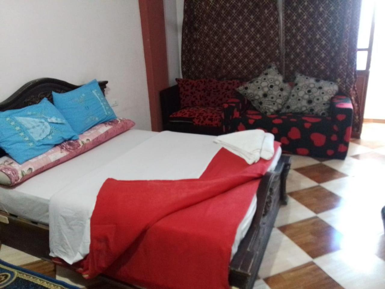 One Love Guesthouse & Restaurant Luksor Zewnętrze zdjęcie